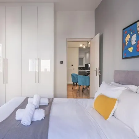 The Hostmaster Artistic Apartment